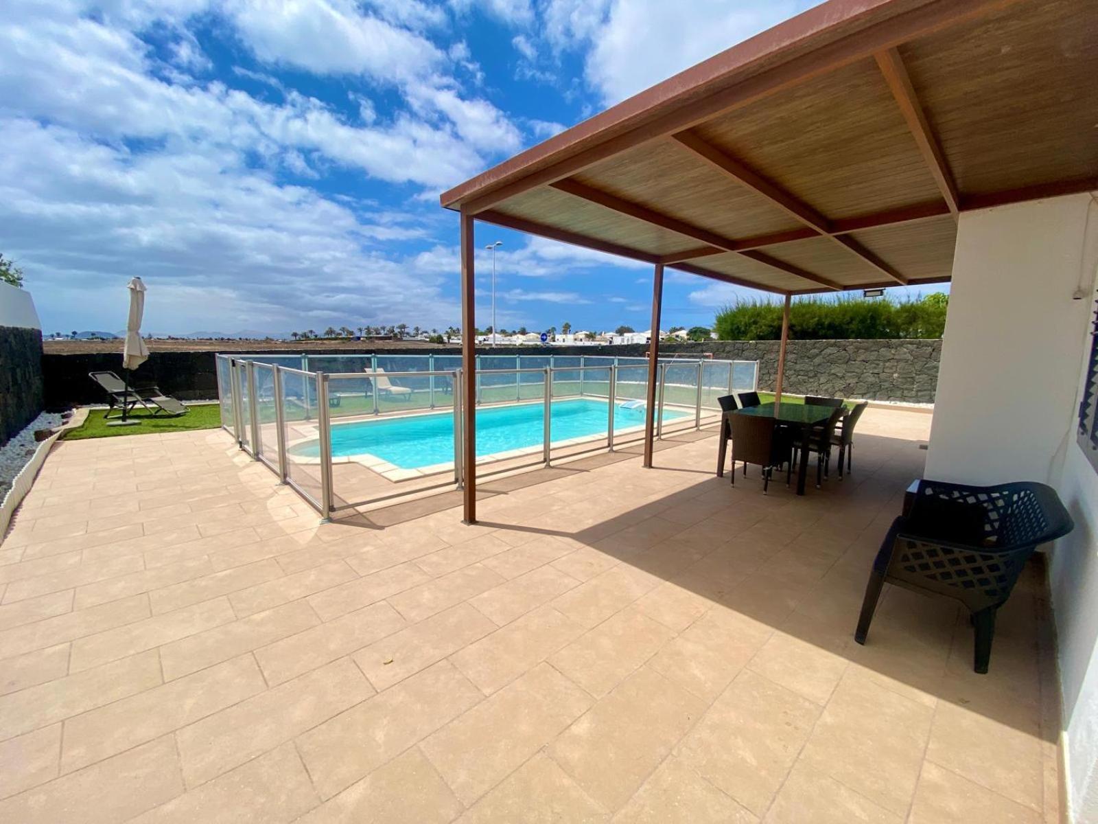 Villa Abuelo Paco - Private Heated Pool プラヤ・ブランカ エクステリア 写真