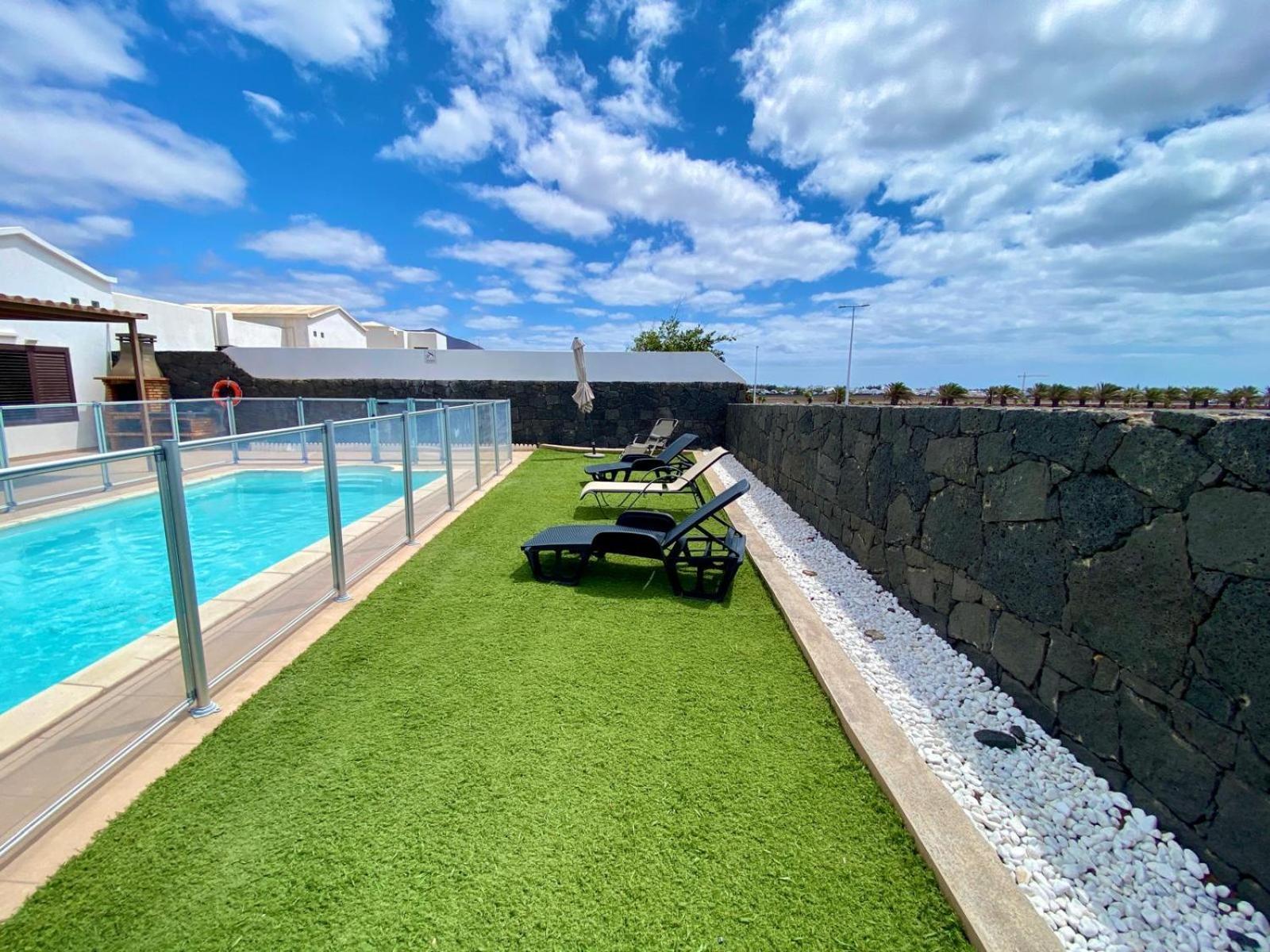 Villa Abuelo Paco - Private Heated Pool プラヤ・ブランカ エクステリア 写真